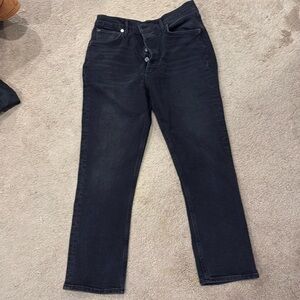 Agolde Riley crop in black, like new, only worn a couple times